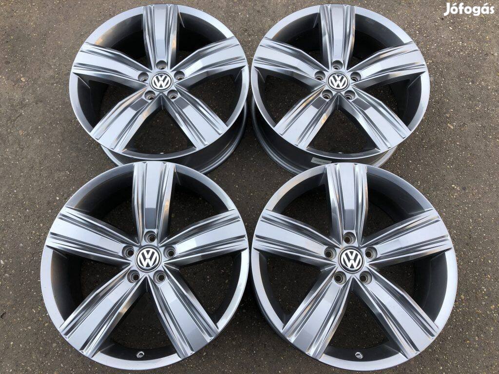 4db gyári 19 VW Tiguan [Victoria Falls] alufelni. (1041)